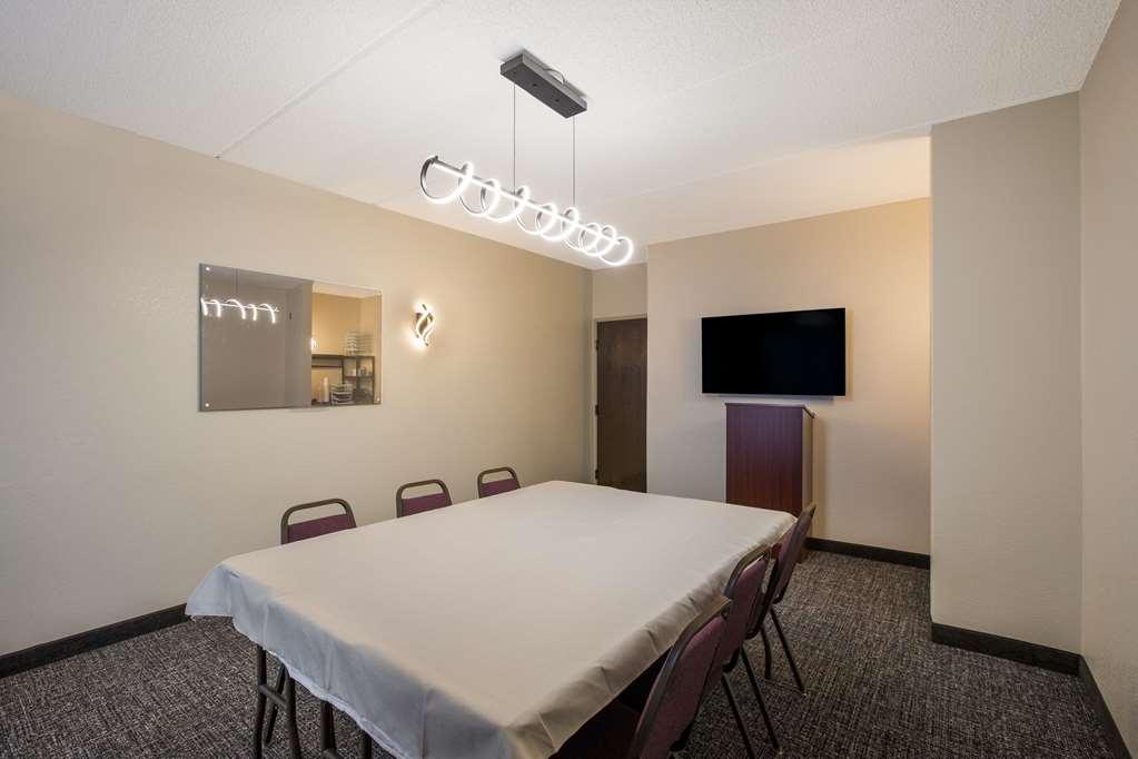 Clarion Pointe Sevierville-Pigeon Forge Удобства фото
