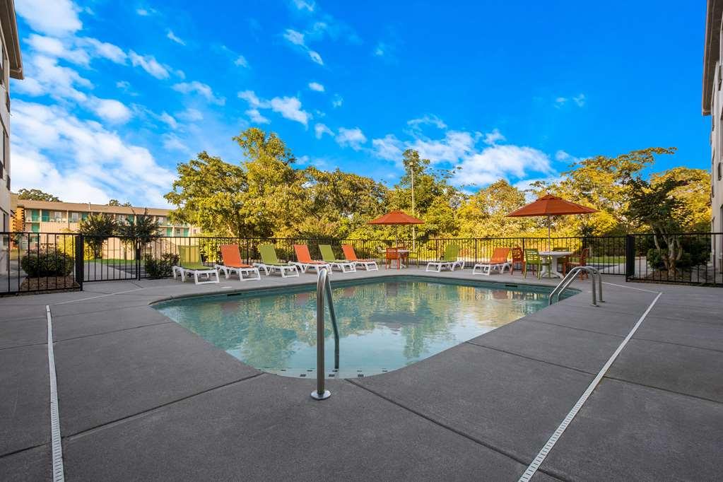 Clarion Pointe Sevierville-Pigeon Forge Удобства фото