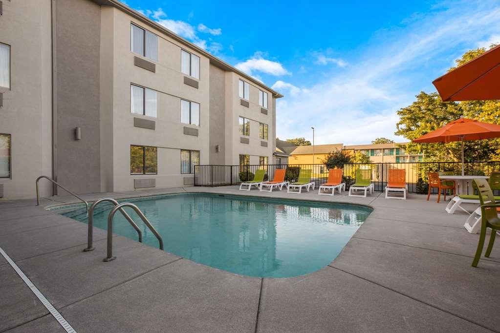 Clarion Pointe Sevierville-Pigeon Forge Удобства фото